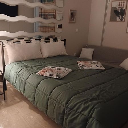 Marina Zea Christina'S House Apartment Пирея Екстериор снимка