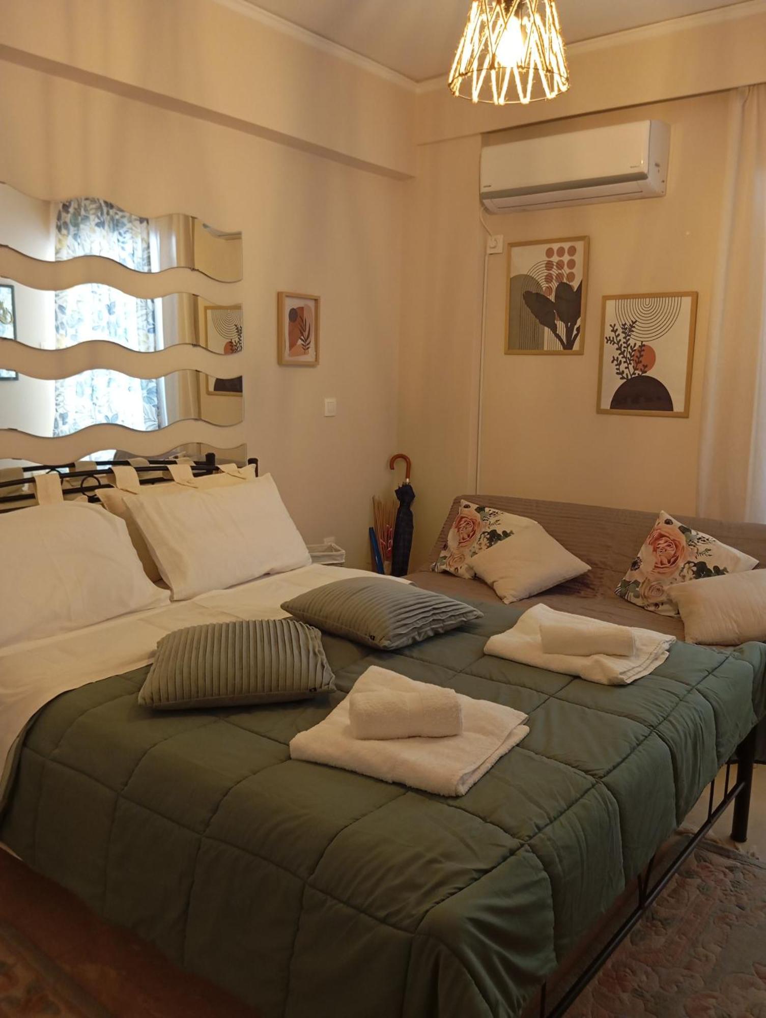 Marina Zea Christina'S House Apartment Пирея Екстериор снимка